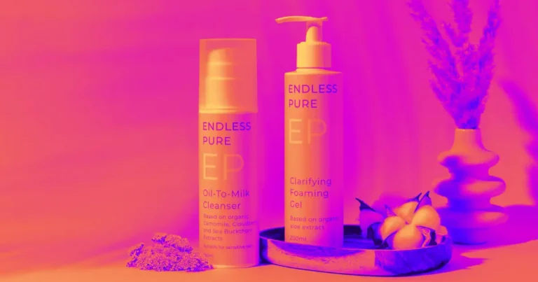 أفضل منتجات تفتيح وترطيب البشرة